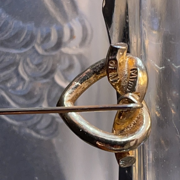 Vintage Mimi Di N Golden Heart Stick Pin - Picture 3 of 10